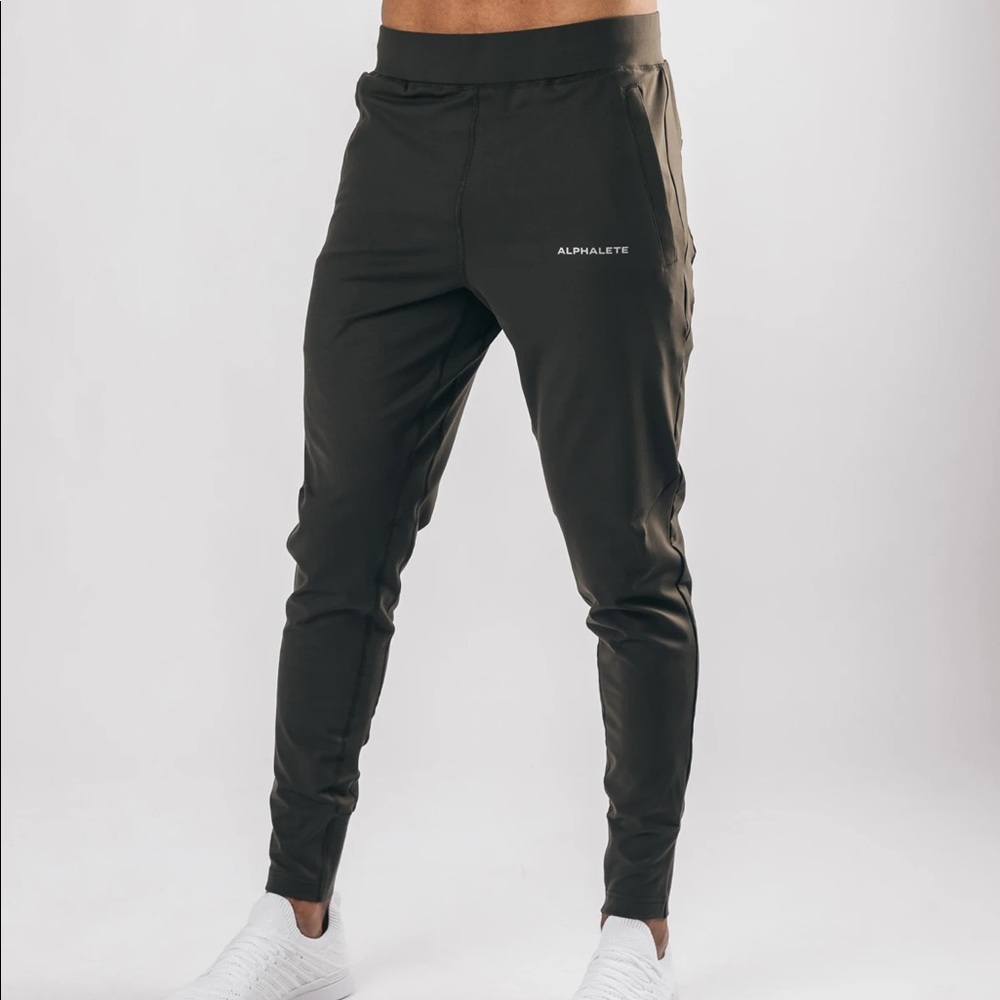 NWT Alphalete Pro-Elite Joggers Wren - M